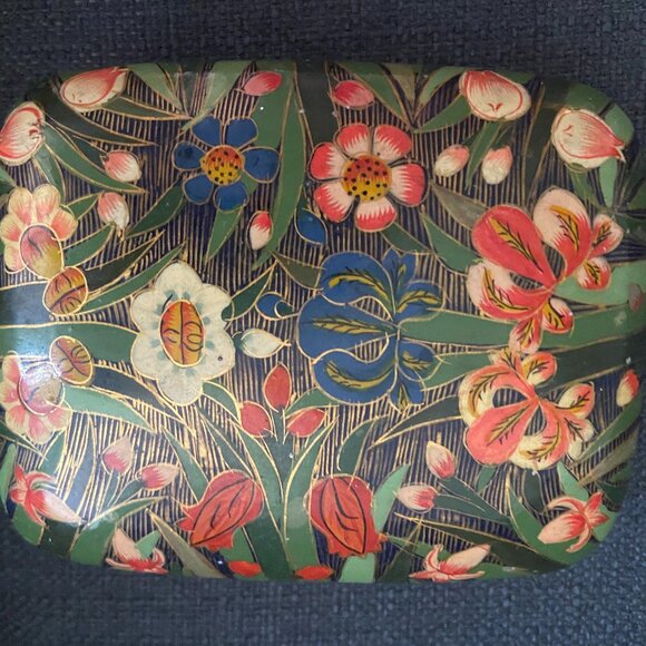 Kashmiri Paper Mache Jewelry Box - Picture 1 of 6